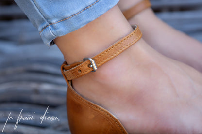 Carissa - Toffee