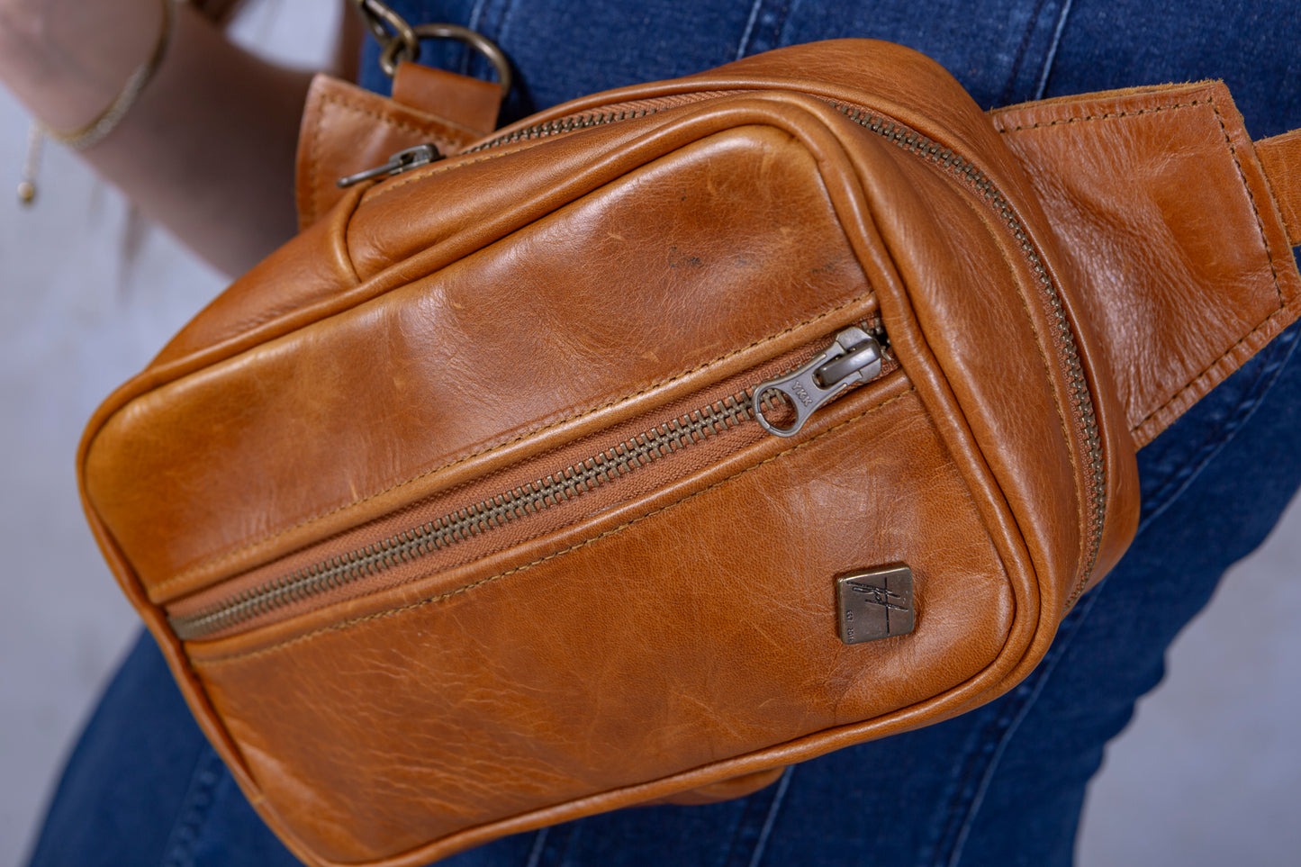 Cross Body Bag - Toffee