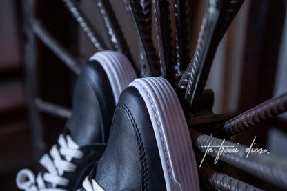 Fleur Sneaker - Black