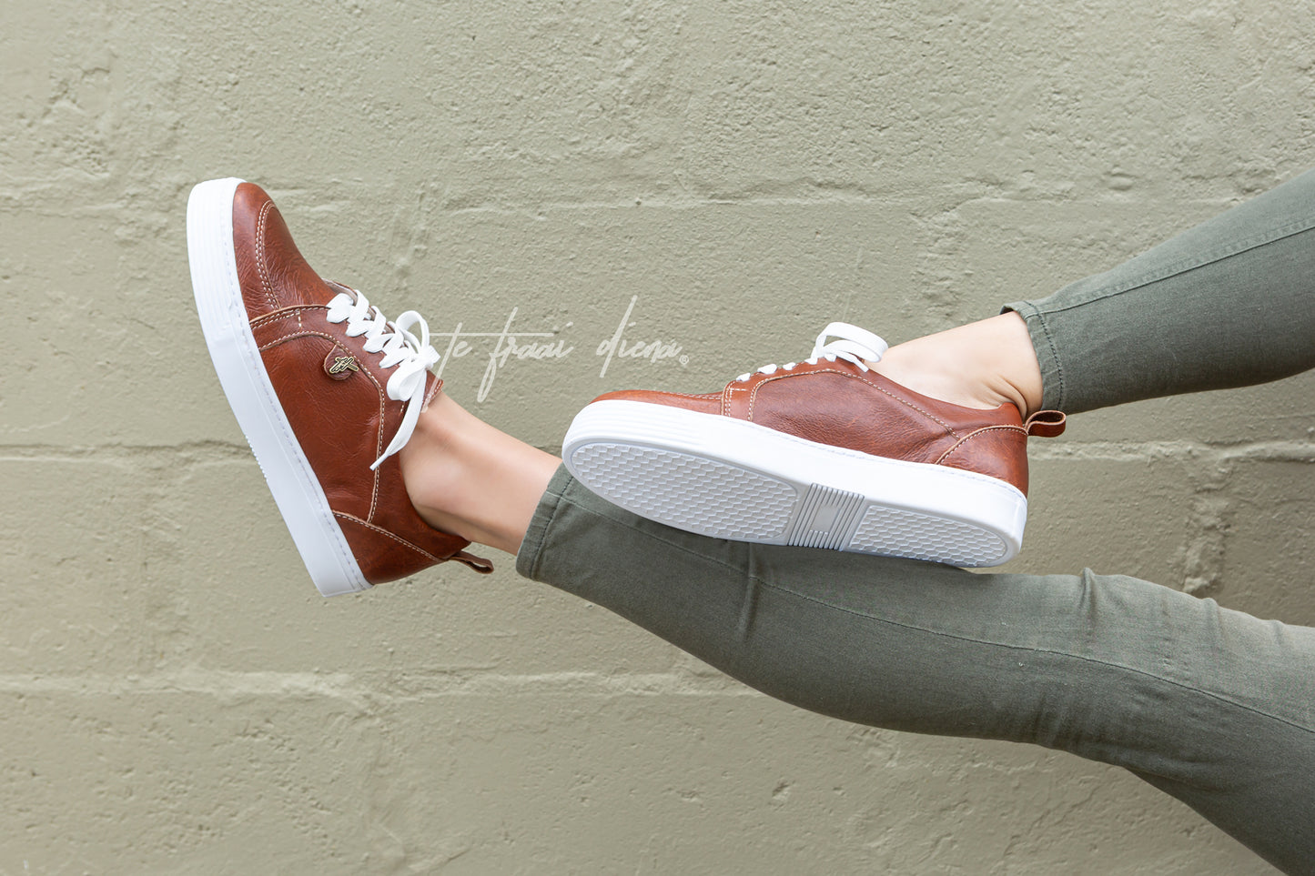 Fleur Sneaker - Tan