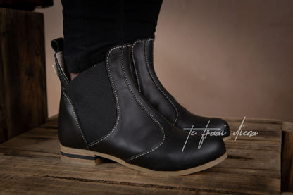 Jane - Black