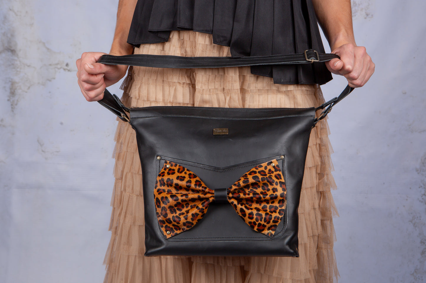 Janine Bow - Black & Jaguar