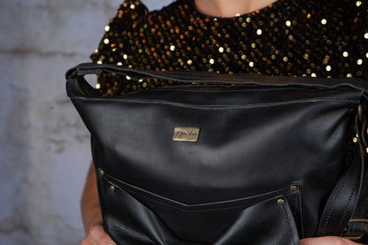 Janine Bow - Black