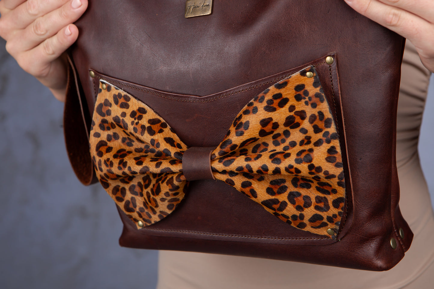 Janine Bow - Cigar & Jaguar