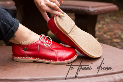 Leia Barefoot - Cherry