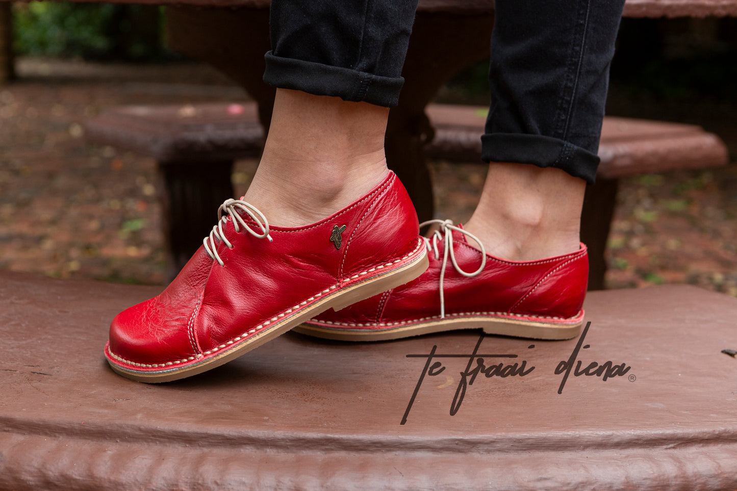 Leia Barefoot - Cherry