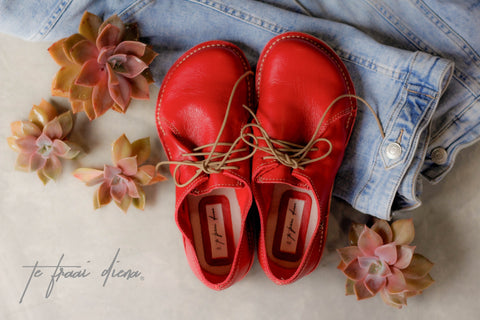 Leia Barefoot - Cherry