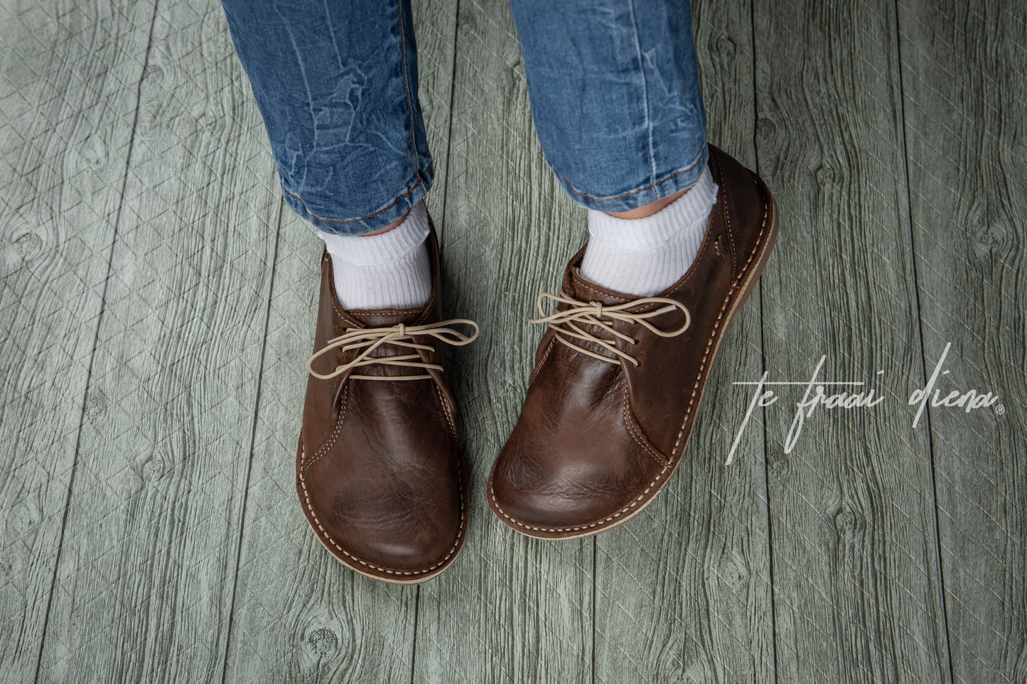Leia Barefoot - Choc
