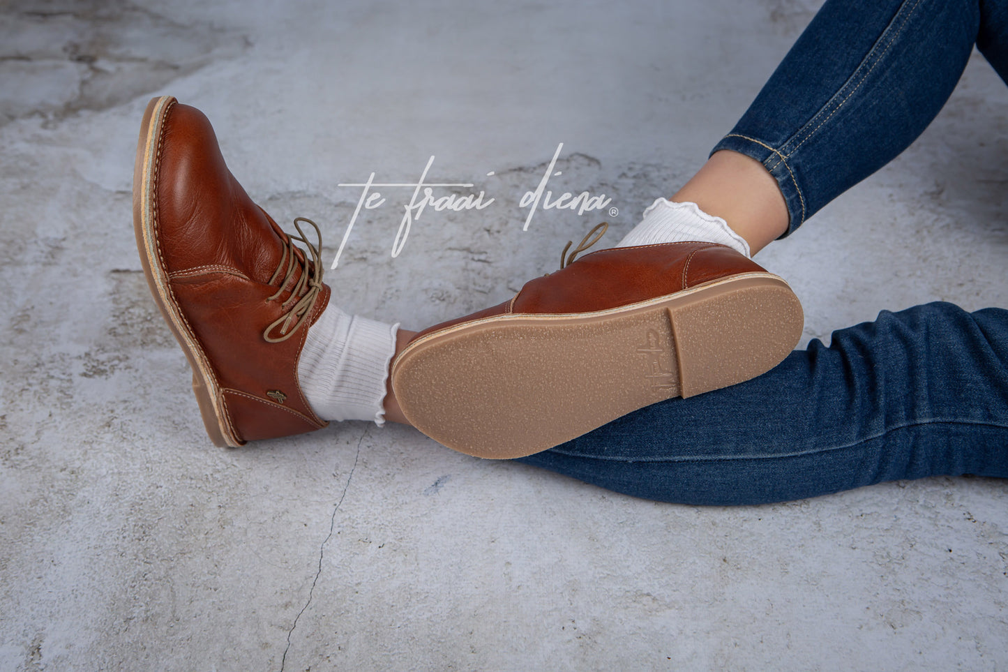 Leia Barefoot - Tan
