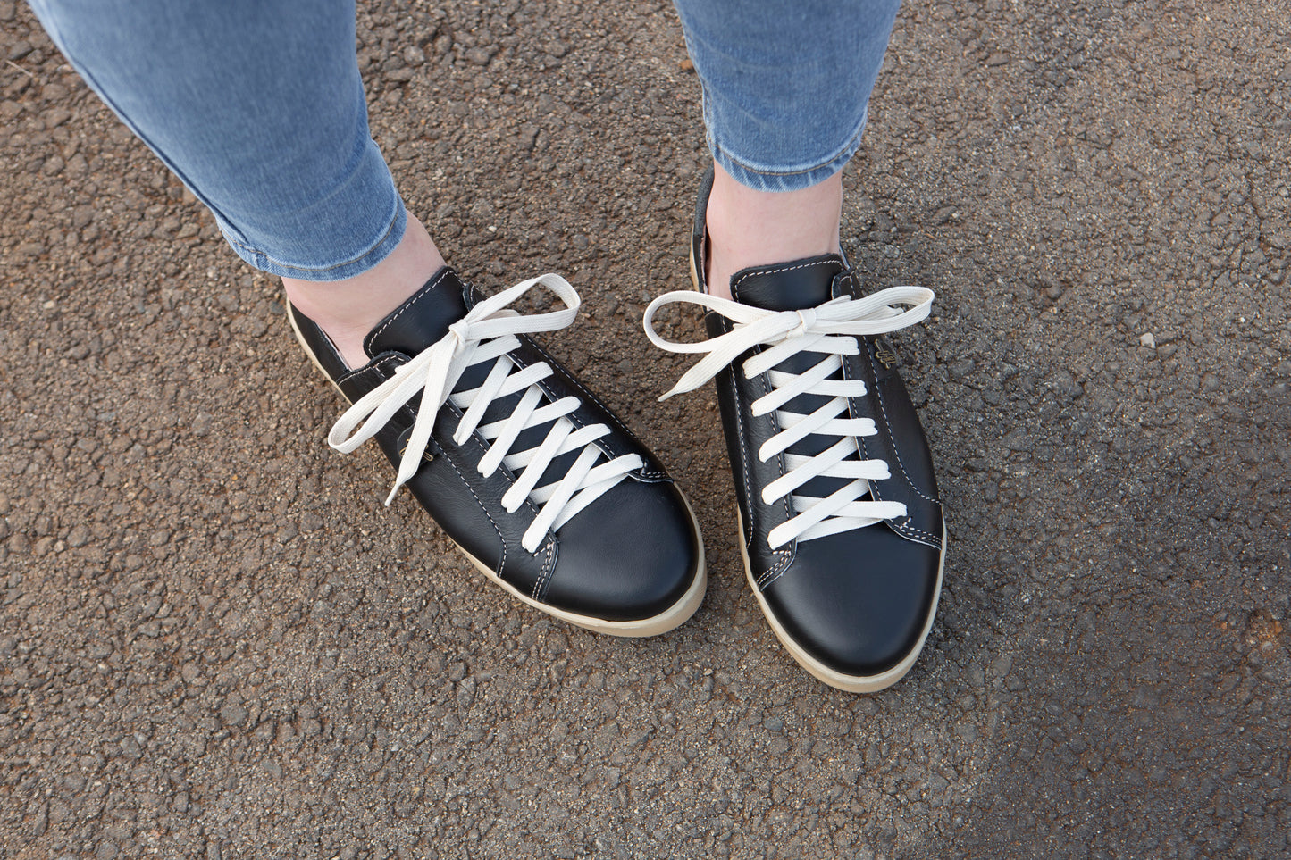 Nienke Sneaker - Black