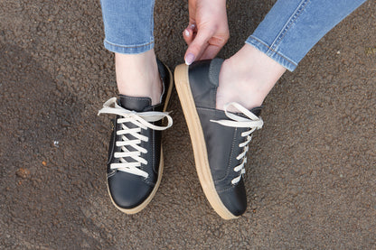 Nienke Sneaker - Black