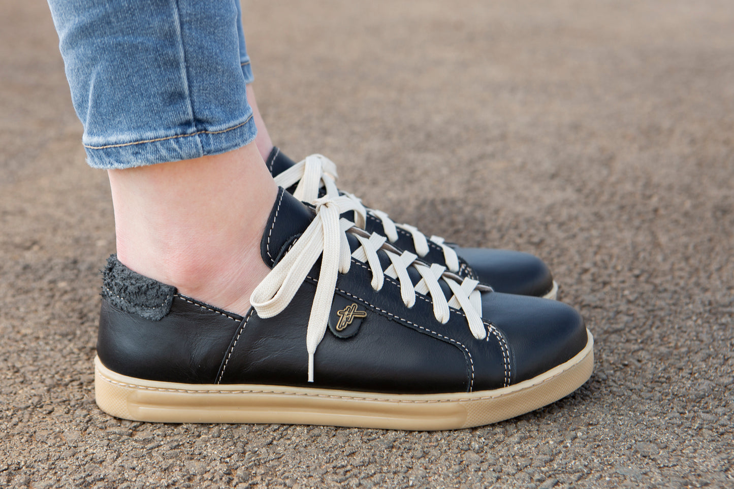 Nienke Sneaker - Black