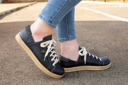 Nienke Sneaker - Black