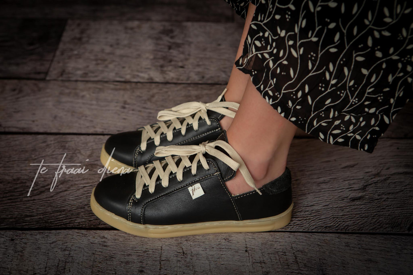Nienke Sneaker - Black