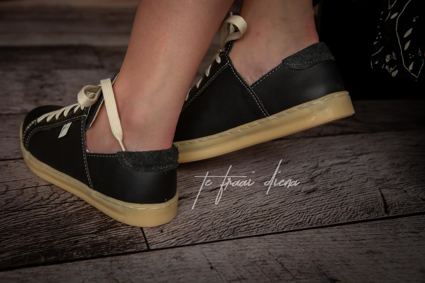 Nienke Sneaker - Black