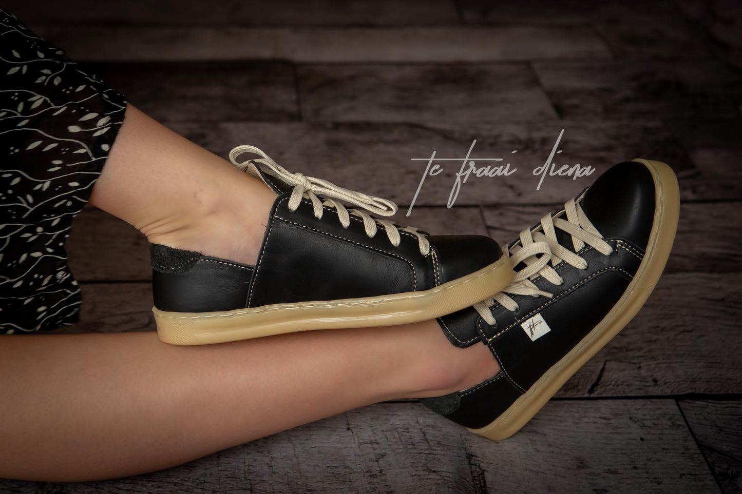 Nienke Sneaker - Black