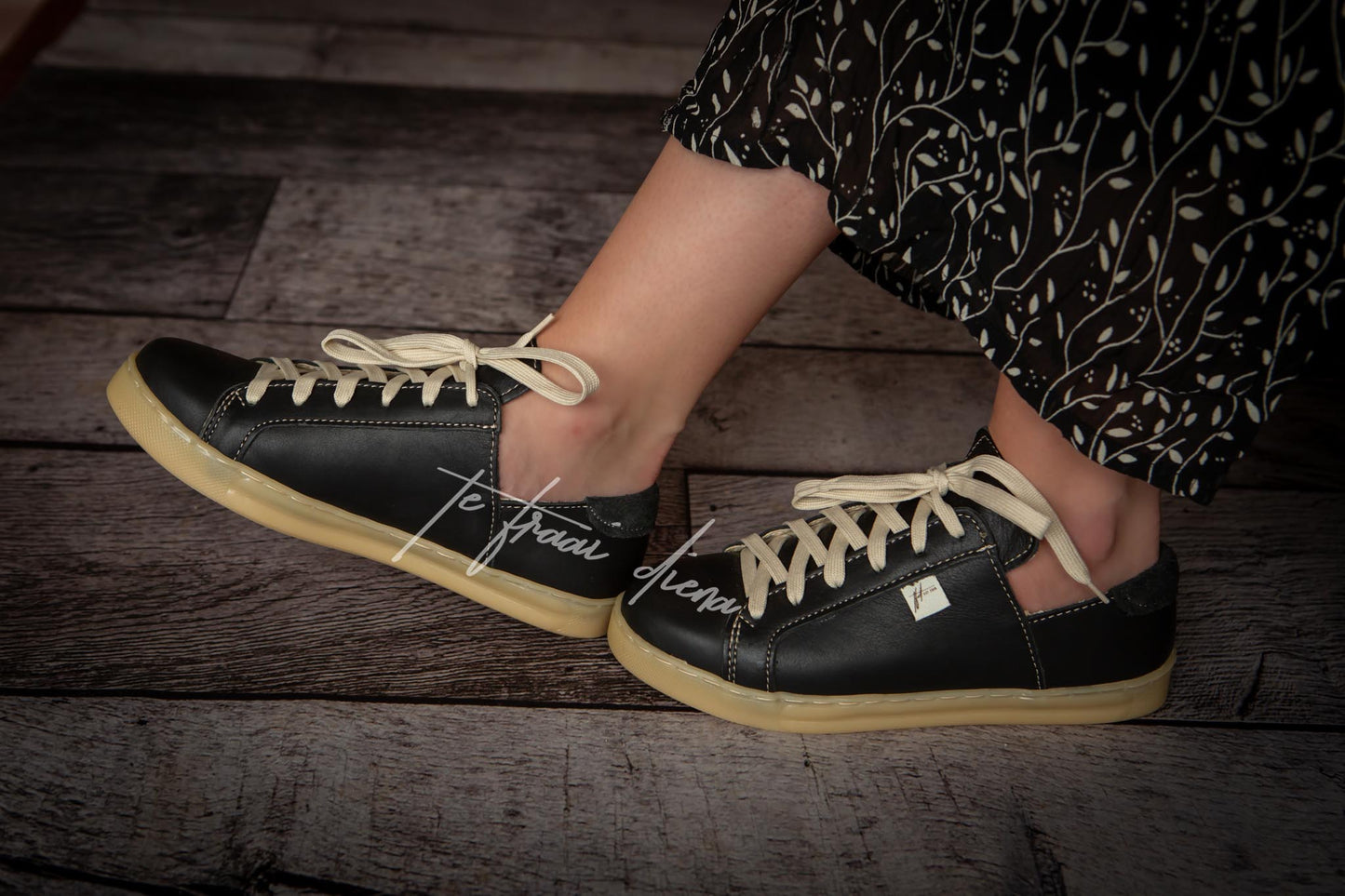 Nienke Sneaker - Black
