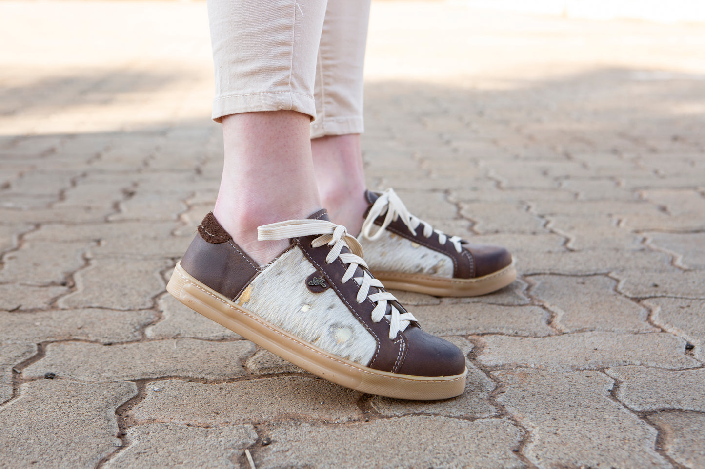 Nienke Sneaker - Golden Truffle