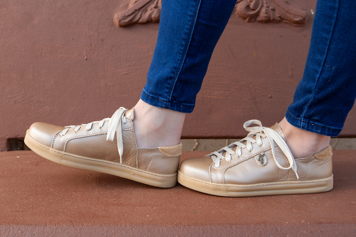 Nienke Sneaker - Metallic Gold