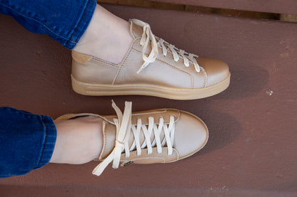 Nienke Sneaker - Metallic Gold