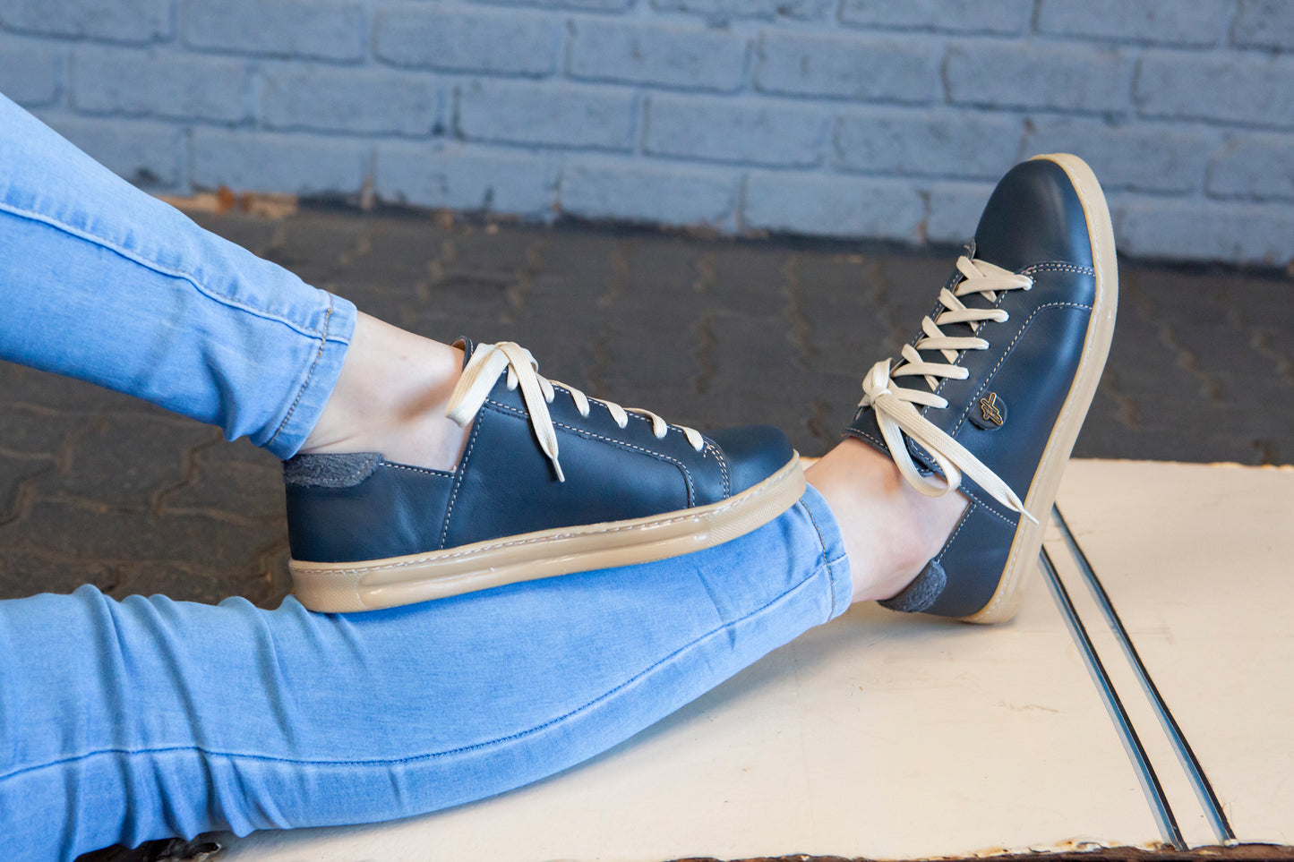 Nienke Sneaker - Navy