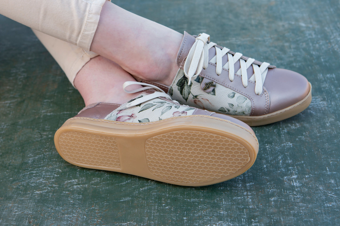Nienke Sneaker - Blush & Bloom