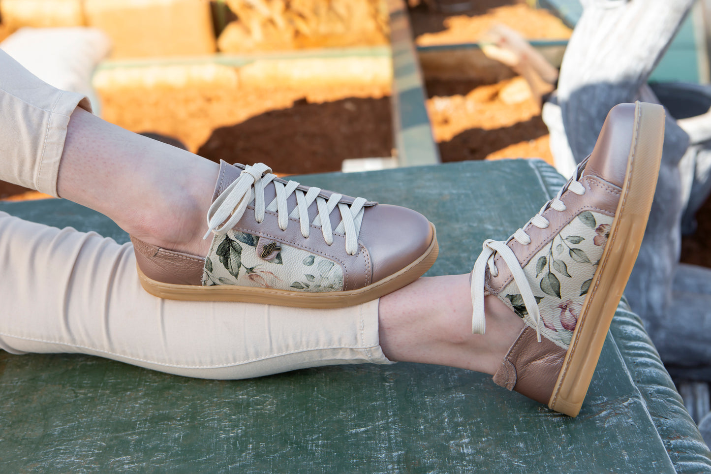 Nienke Sneaker - Blush & Bloom