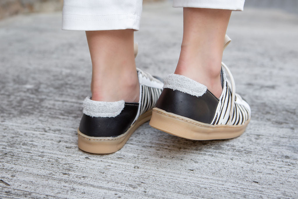 Nienke Sneaker - Liquorice