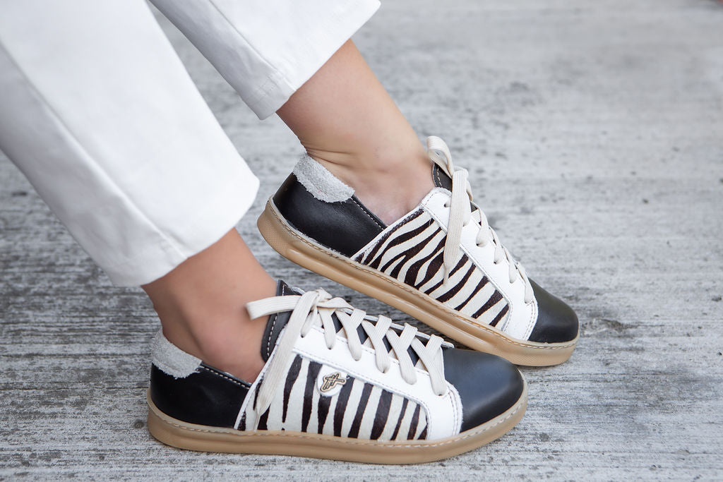 Nienke Sneaker - Liquorice
