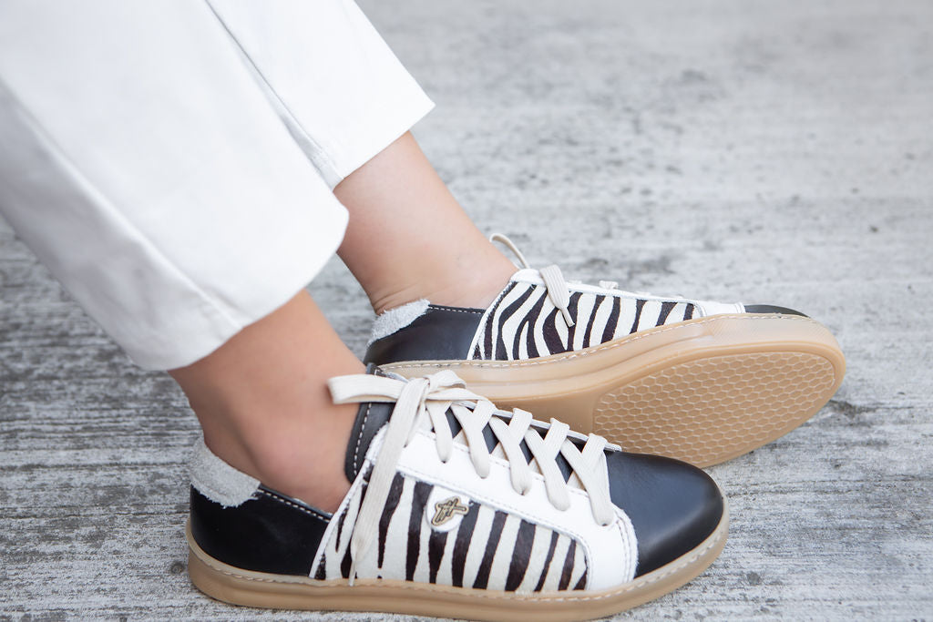Nienke Sneaker - Liquorice