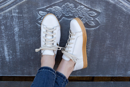 Nienke Sneaker - White