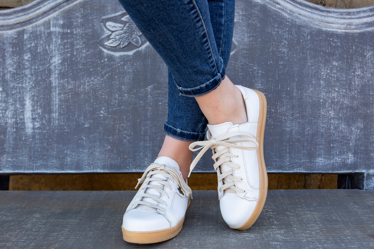 Nienke Sneaker - White