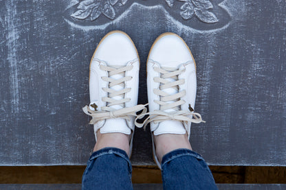 Nienke Sneaker - White