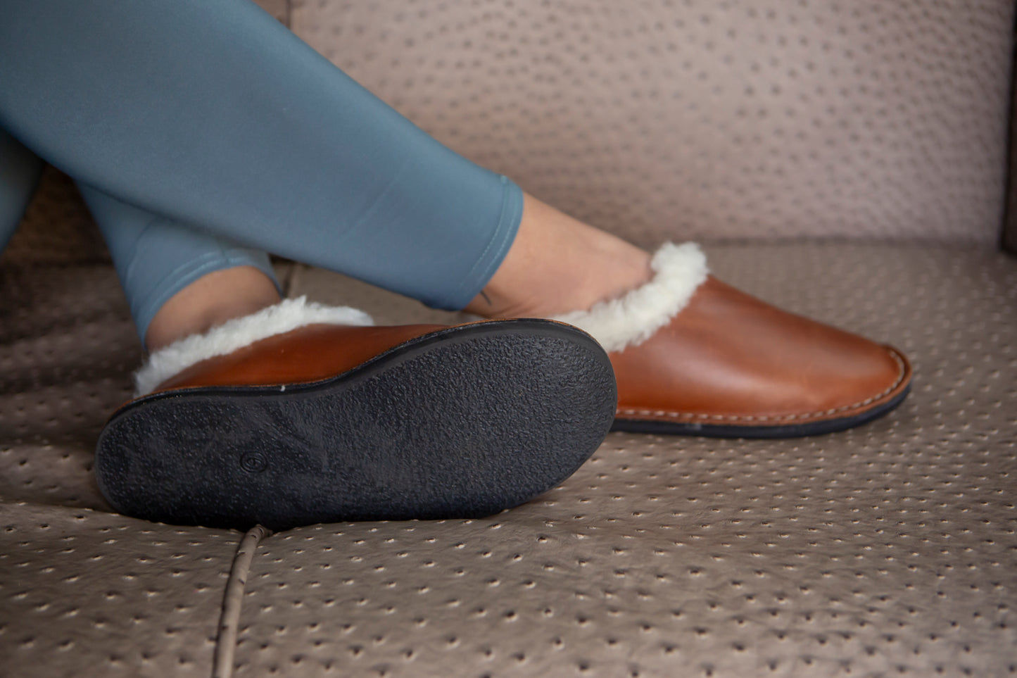 Simone Slipper - Walnut