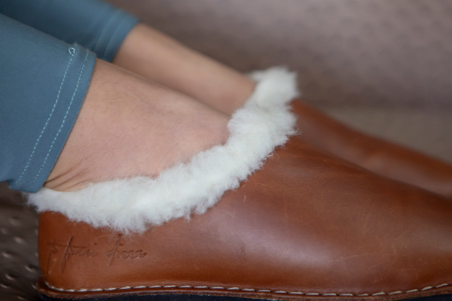 Simone Slipper - Walnut