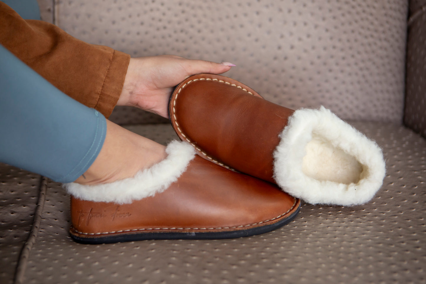 Simone Slipper - Walnut
