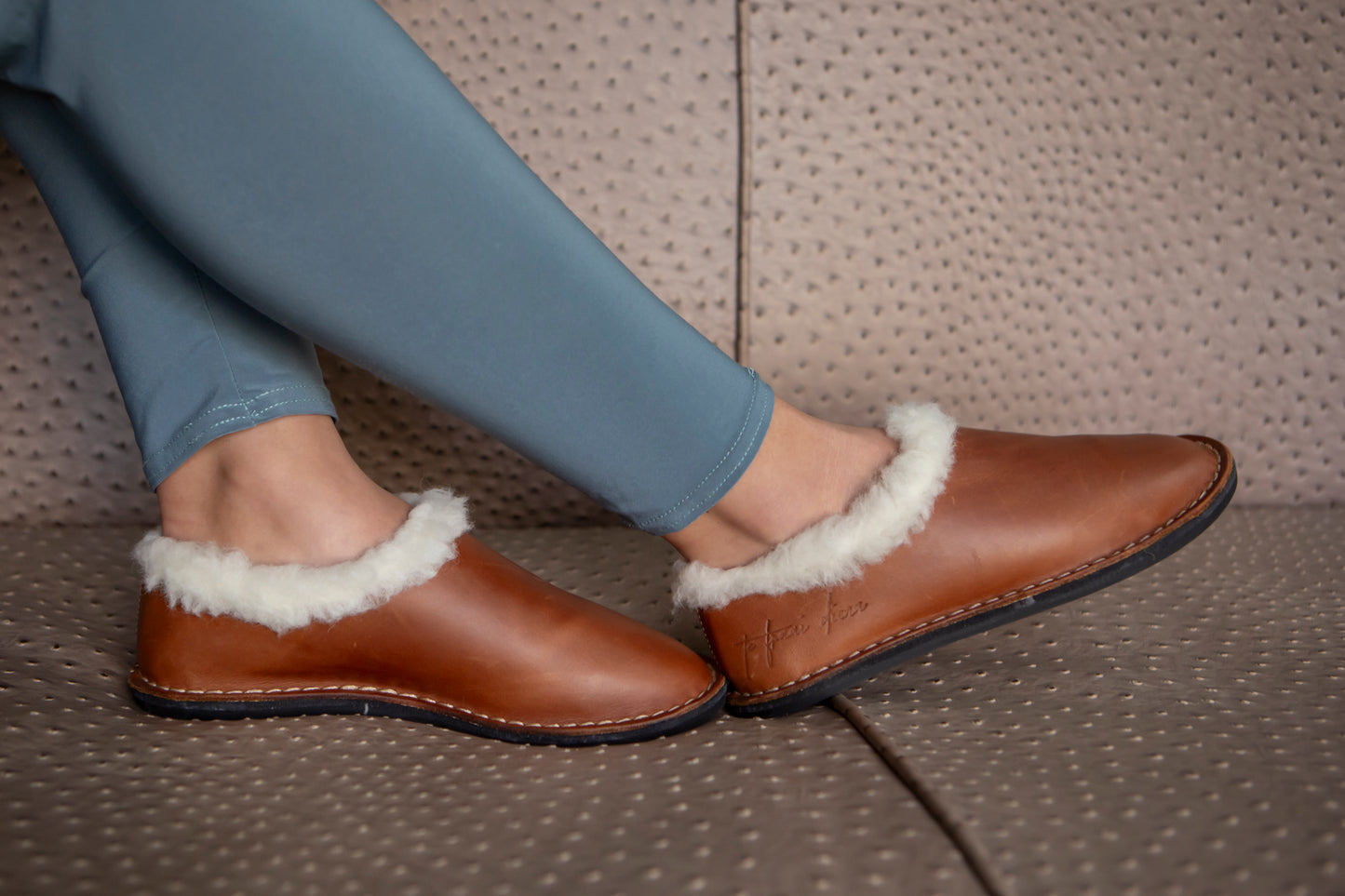 Simone Slipper - Walnut