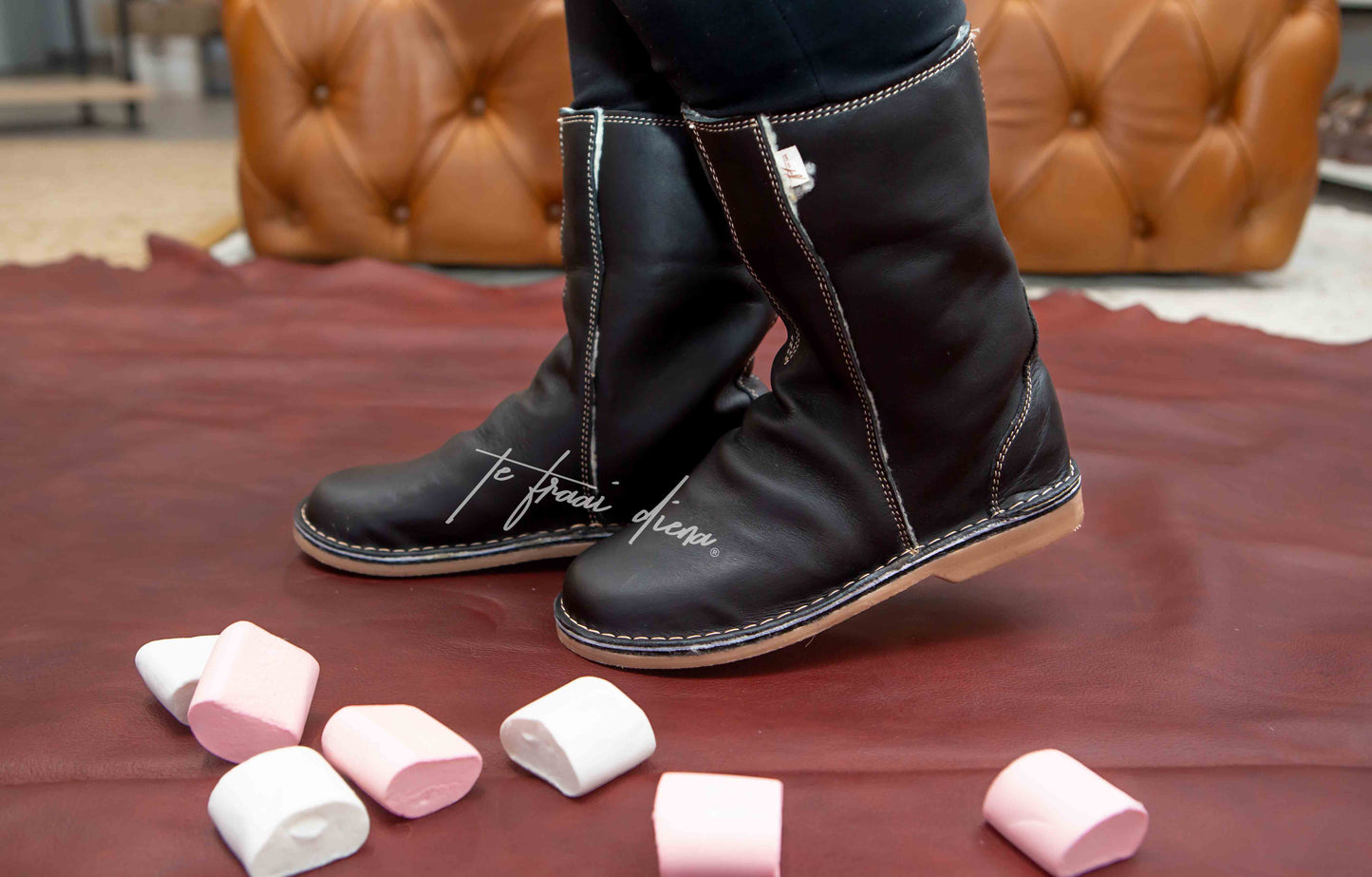 V-Cut Stella - Black