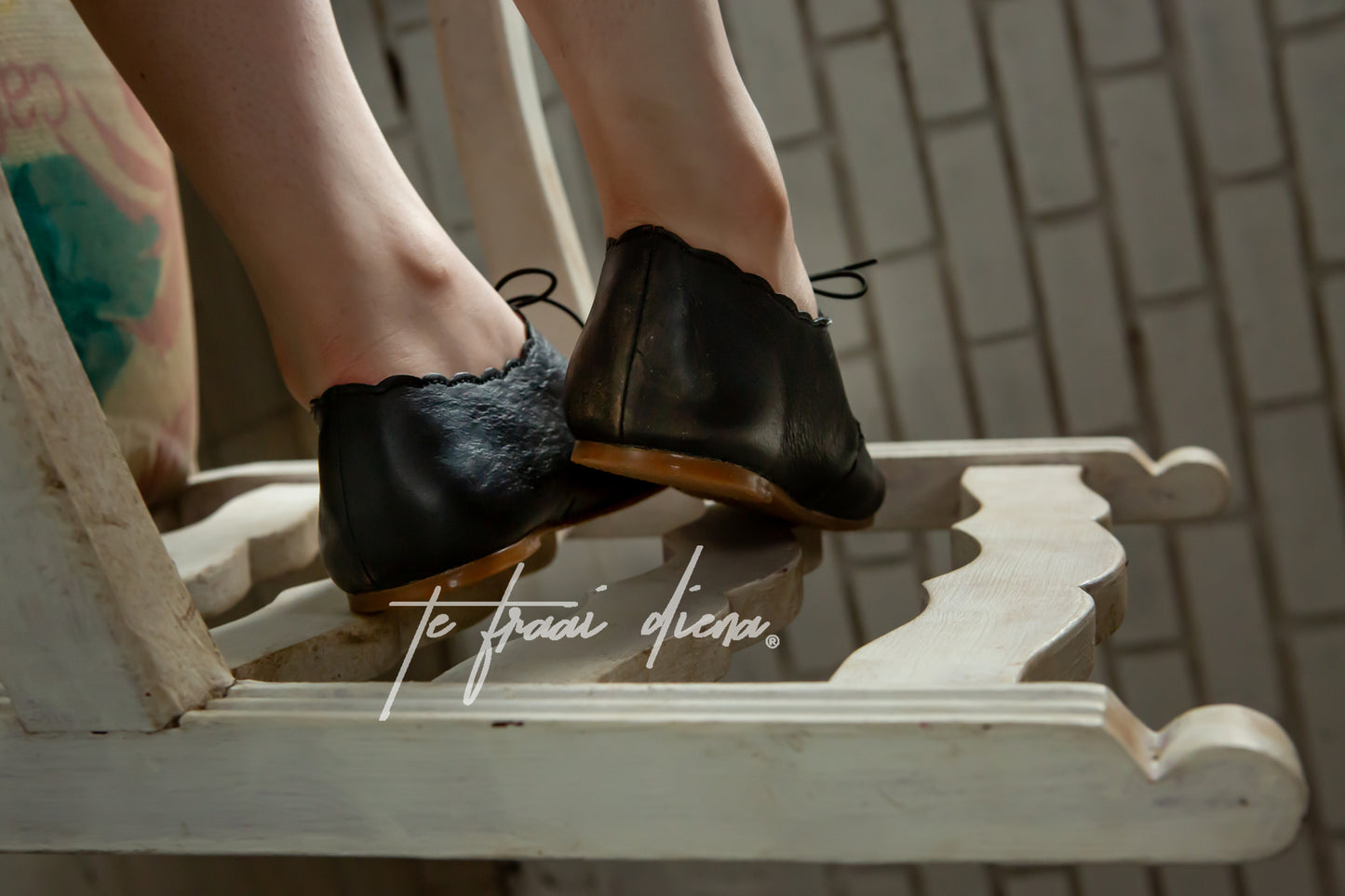 Suna - Black