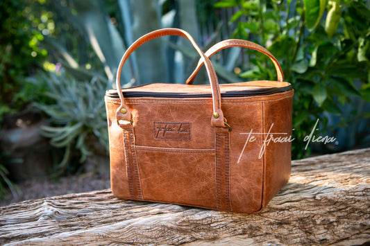 Vanity/Cooler Bag - Vintage Tan
