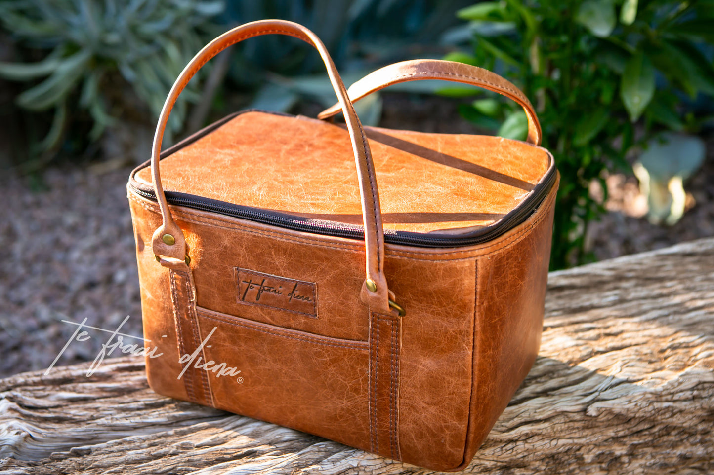 Vanity/Cooler Bag - Vintage Tan