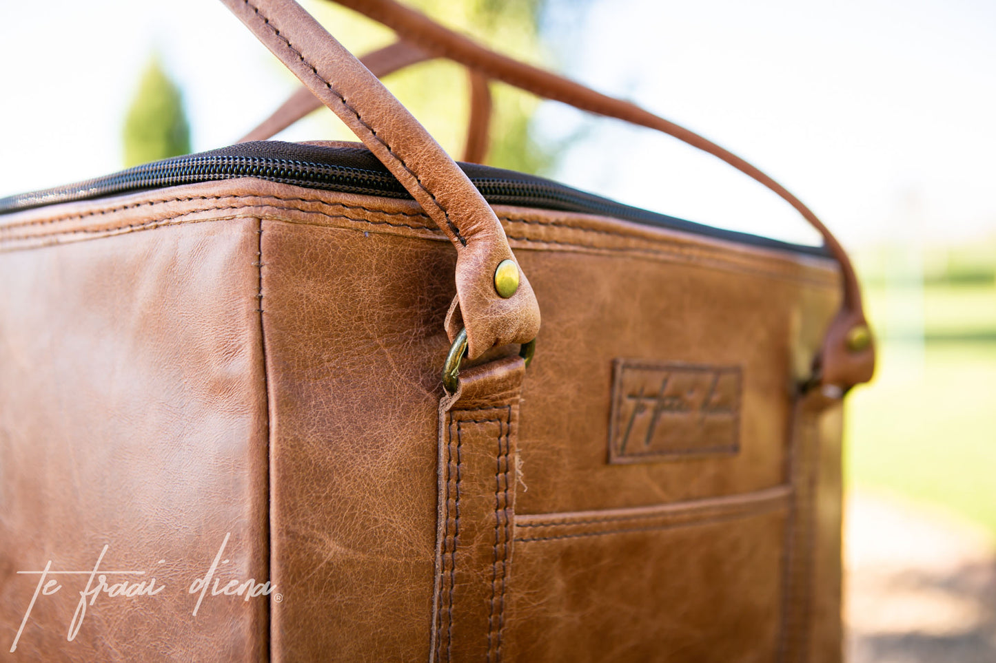Vanity/Cooler Bag - Vintage Tan