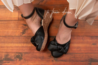 Margo - Black