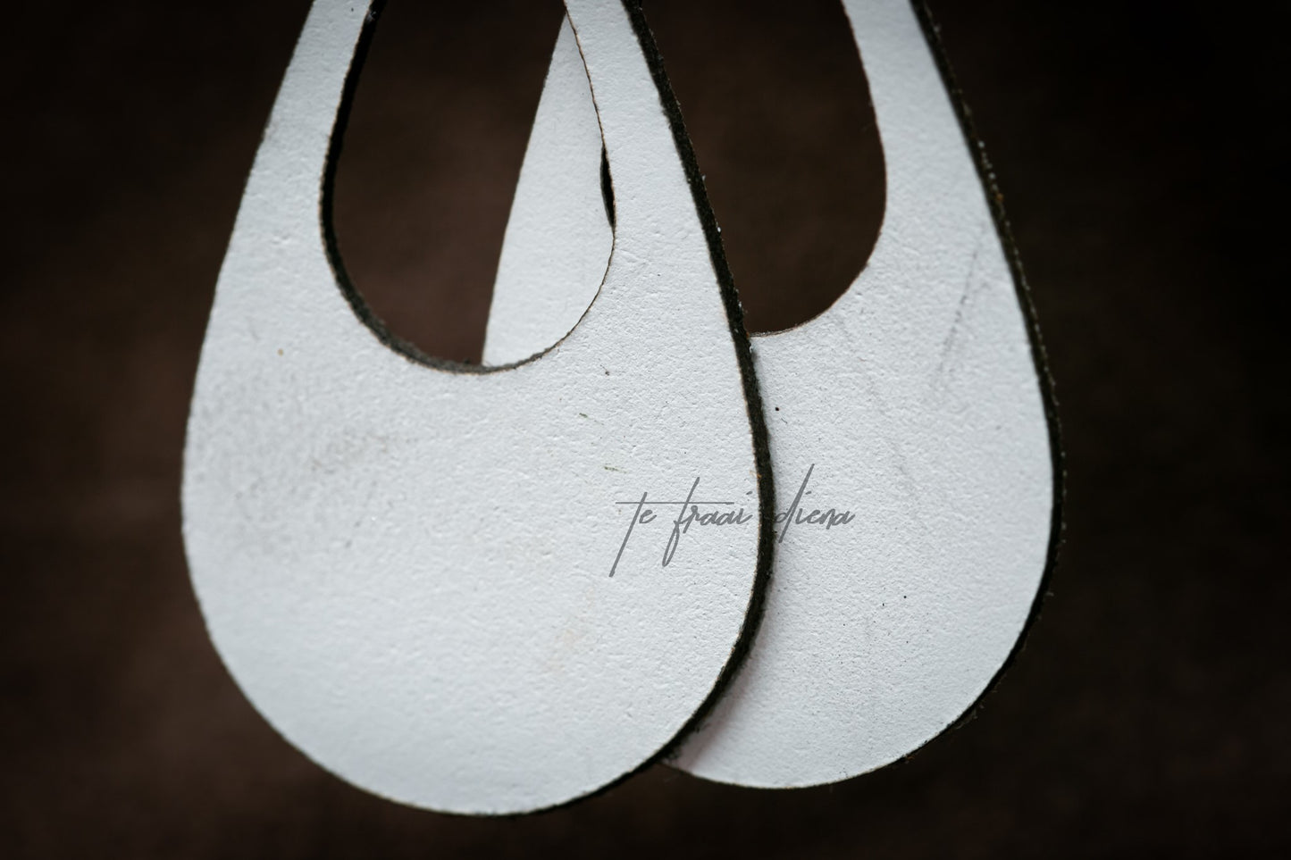 Teardrop - Small Opening