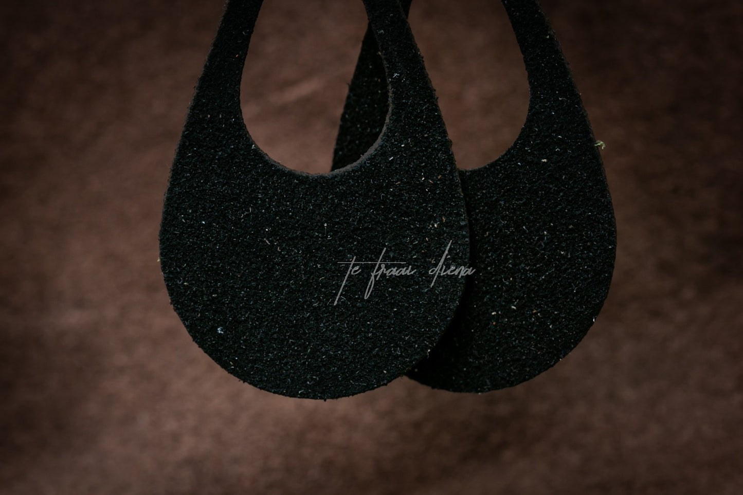 Teardrop - Small Opening