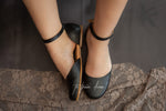 Andrea - Black (End of Range)
