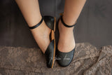 Andrea - Black (End of Range)