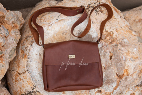 Olivia Sling Bag - Cigar Brown