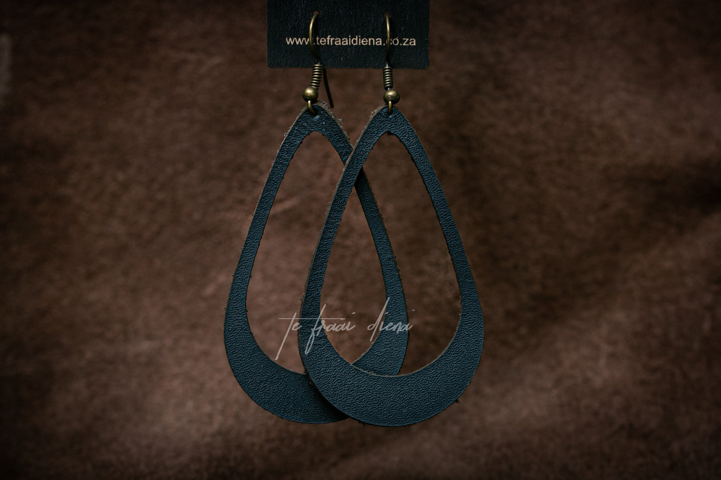 Teardrop - Large Opening
